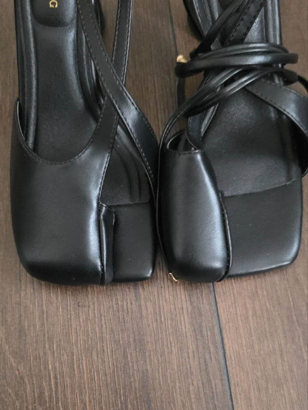 Azalea Wang Buiky Black Pump